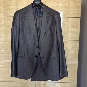 Men’s suit